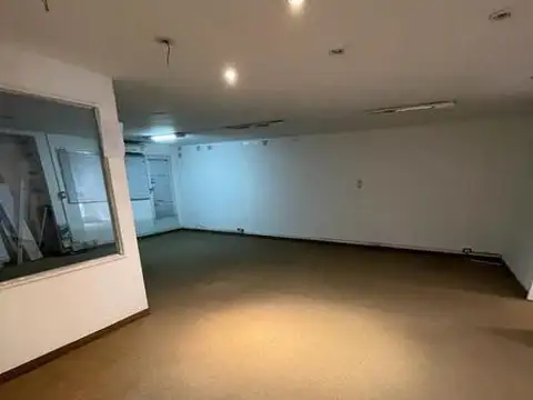 Oficina 3 ambientes con 1 baño