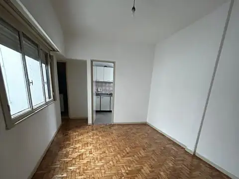Manuel Solá 4400, Piso 1°