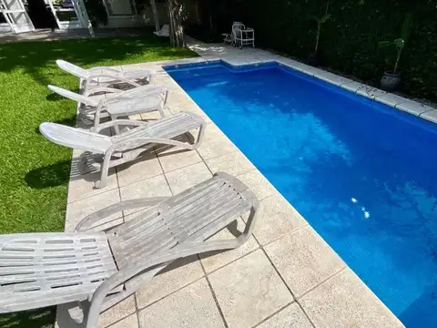 Casa en Venta con 1 cochera