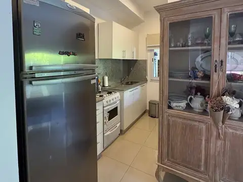 Las Margaritas, Pilar .