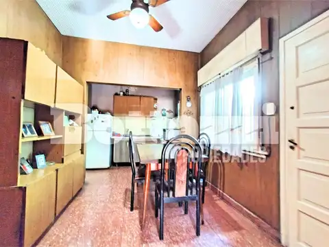 Depto Tipo Casa en Venta 50 años
