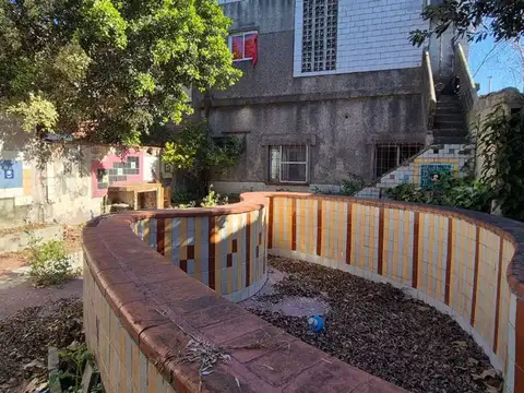 Venta PH 4 Amb Patio, Cochera Ballester (Permuta)