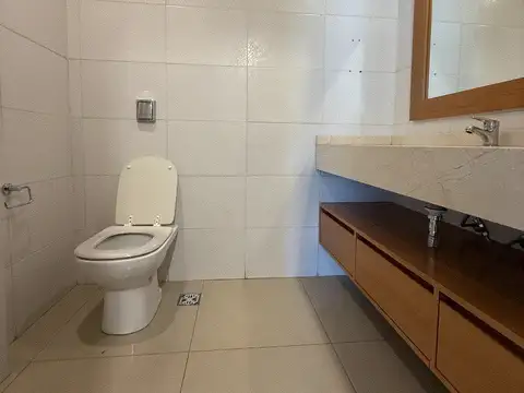 9 De Julio 200, Piso 2