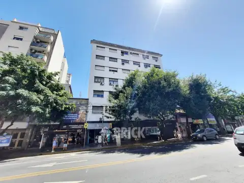 AV. RIVADAVIA AL 6200 - ESCRITORIO FRENTE T/A NUEVO TODO SOL TODO EXTERNO