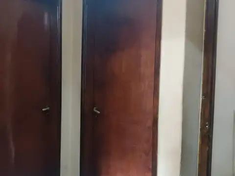 Casa en Venta con 5 cocheras