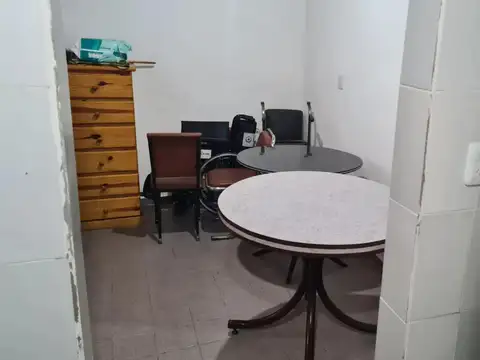 Depto Tipo Casa en Alquiler en Billinghurst, $ 350.000