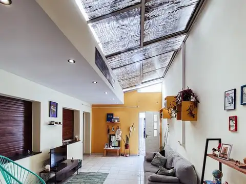 Depto Tipo Casa en Venta al Este