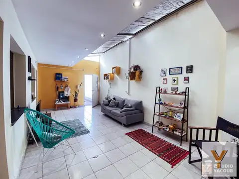 PH en venta - 3 dormitorios 2 baños - patio - 140mts2 - La Plata