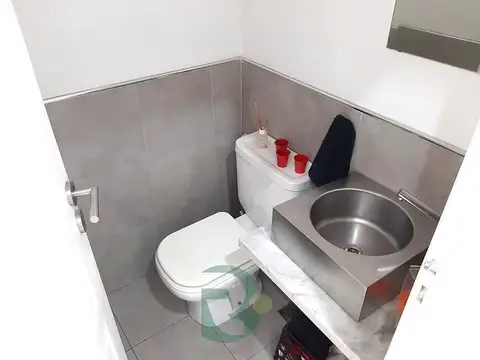 Casa 4 ambientes con 3 baños