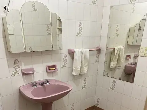 Depto Tipo Casa en Venta de 5 ambientes