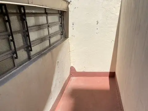 Depto Tipo Casa 5 ambientes con 1 baño