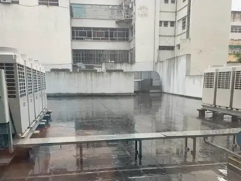 Oficina Monoambiente con 42 baños