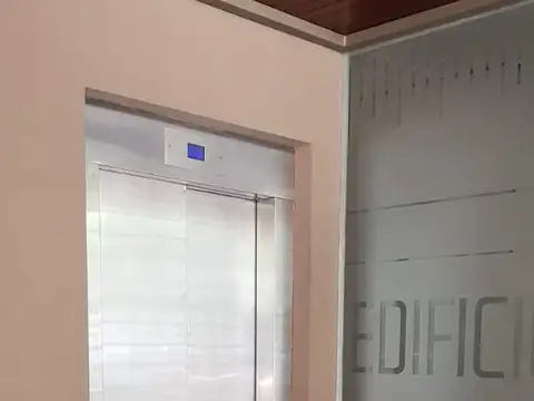 Oficina en Alquiler en Echesortu, $ 750.000