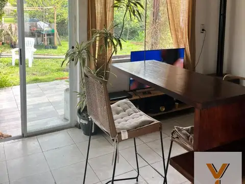 Casa 2 ambientes con 1 baño