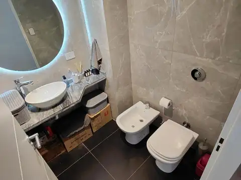 Excelente 3amb CON COCHERA, 150m2  