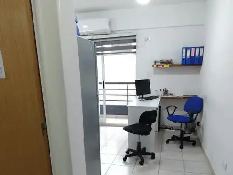 Venta monoambiente - Av. Rivadavia al 9600 - Apto profesional