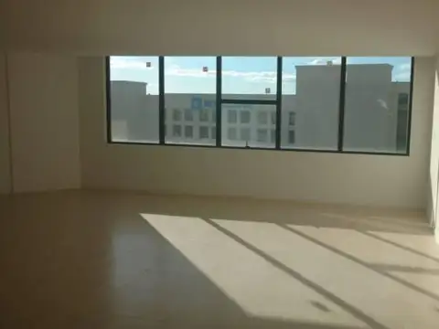 Oficina en Venta con 1 cochera