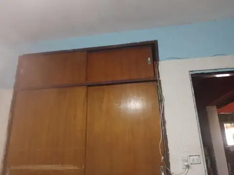 Excelente casa multifamiliar en Moreno