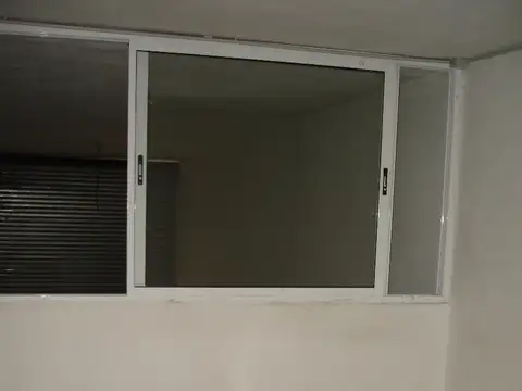 Excelente Local 3 Plantas. Fabrica, Textiles, Show Room. Oportunidad