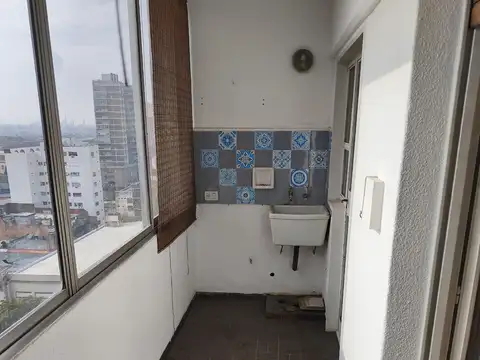 BERUTI 200, Piso 12