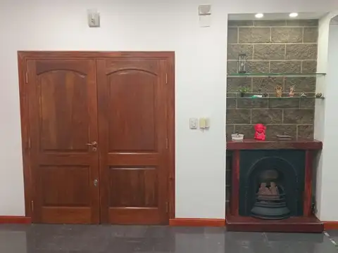 Casa en Venta en Villa Sarmiento, USD 185.000