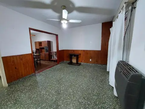 Casa a reciclar en Pilar centro