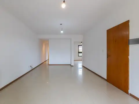 EN VENTA - DEPARTAMENTO 2 DORMITORIOS CON COCHERA APTO CRÉDITO - BARRIO ECHESORTU