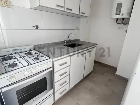 Departamento en Alquiler con 1 cocheras