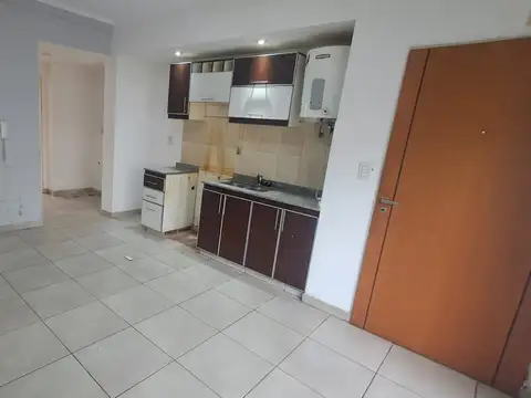 DEPARTAMENTO 2 AMBIENTRE CON BALCON FRANCES (CENTRICO).REF.926