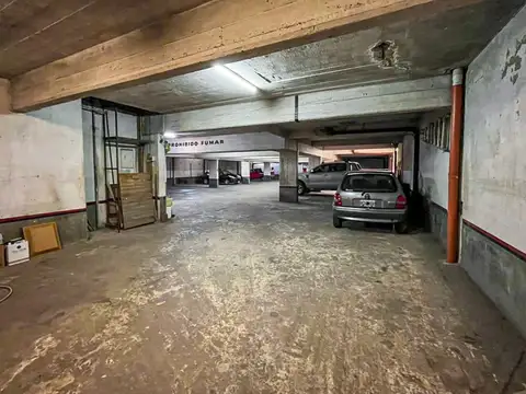 Venta cochera La Perla planta baja fácil acceso