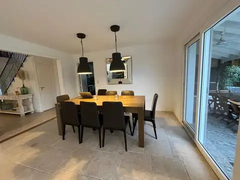Gran casa en Club Campos de Golf Las Praderas de Lujan