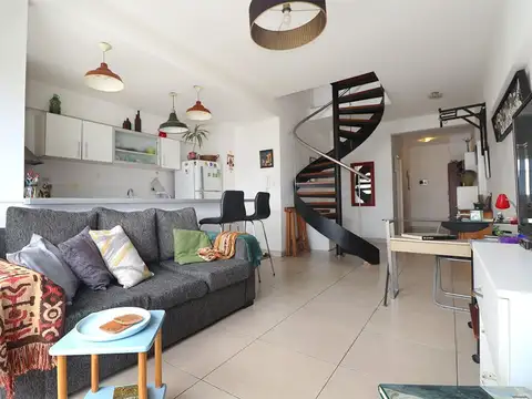 DEPARTAMENTO 4 AMB ALMAGRO CON PILETA Y PARRILLA