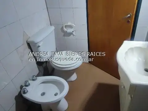 Departamento en Alquiler con 1 cocheras