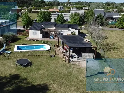 Casa 5 ambientes con 2 baños