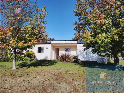 Casa en Venta con 2 cocheras