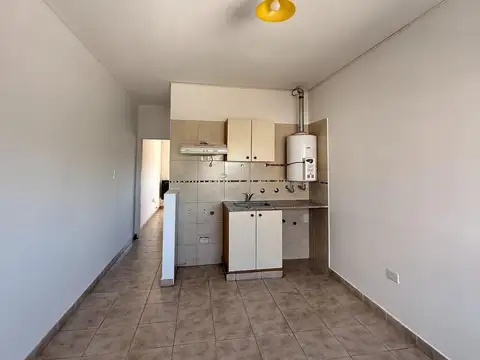 Dpto de escalera 1 dorm Lamadrid 74