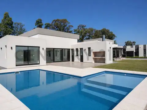 VENTA Casa 4 ambientes con pileta | Barrio Norte, Tres Pinos, General Rodríguez