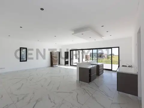 VENTA Casa 4 ambientes con pileta | Barrio Norte, Tres Pinos, General Rodríguez