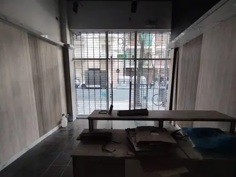 Local Comercial en Alquiler en Arenales y Ayacucho