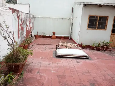 Depto Tipo Casa en Venta 60 años
