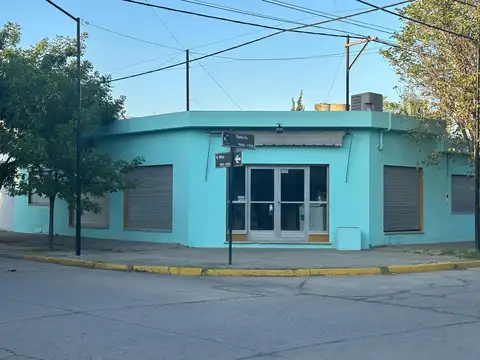 Venta Local en Esquina a una Cuadra Plaza Servicios Cons 