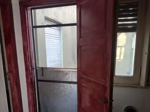 CASA 4 AMBIENTES A REFACCIONAR QUILMES ESTE