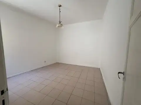 Depto Tipo Casa en Venta 56 años