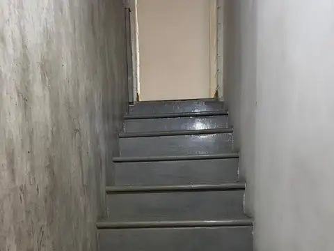 Casa c/ pileta y quincho en excelente ubicación
