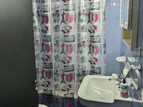 Oficina 2 ambientes con 1 baño
