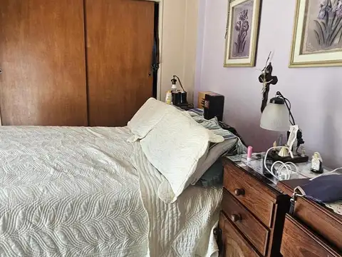 Depto Tipo Casa en Venta 90 años