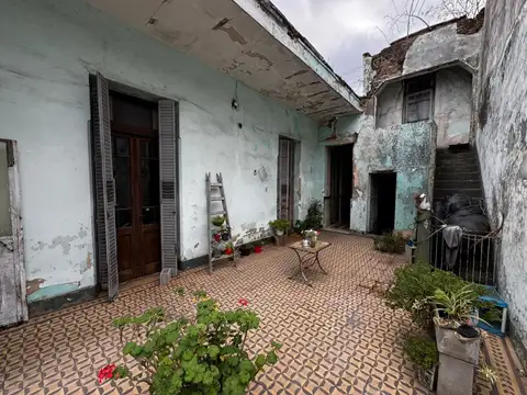 Terreno en Venta en Mataderos, CABA