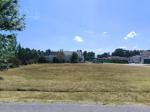 Terreno en Fincas del Alba en Esquina