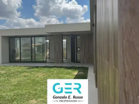 Venta Casa 4 Ambientes Financiada En El Barrio La Alameda