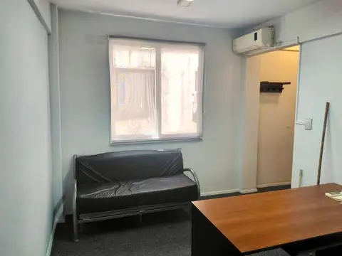 Oficina 2 ambientes con 1 baño